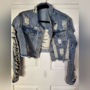 Distresses crop jean jacket sz L NWOT